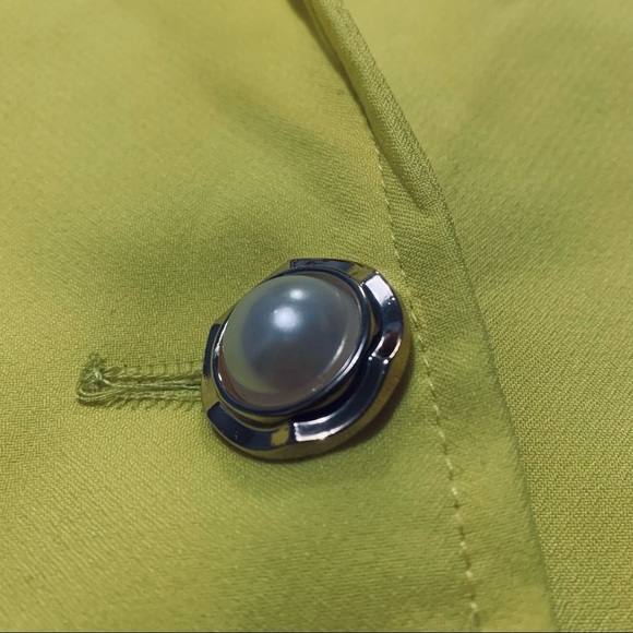 Blazer - Picture 3 of 6